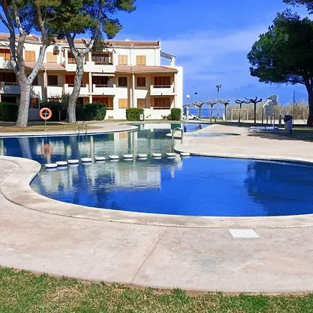 Comfortable In With Shared Pool Apartment *