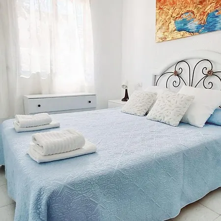 דירה Comfortable In With Shared Pool *