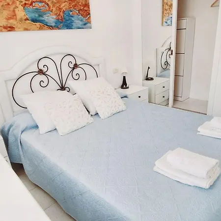 Comfortable In With Shared Pool Апартаменты