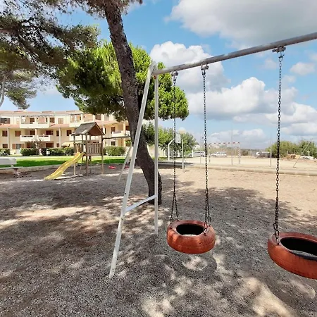 Comfortable In With Shared Pool דירה