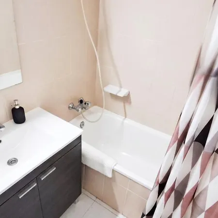 Comfortable In With Shared Pool Daire *