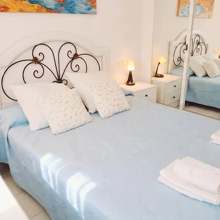Comfortable In With Shared Pool Alcanar