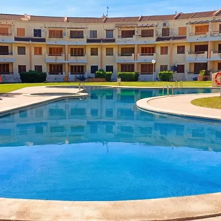 Comfortable In With Shared Pool Daire