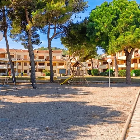 Comfortable In With Shared Pool Daire Alcanar