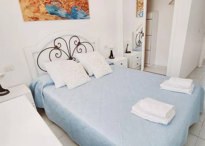 Comfortable In With Shared Pool Apartamento
